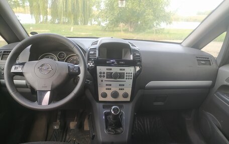 Opel Zafira B, 2008 год, 400 000 рублей, 15 фотография