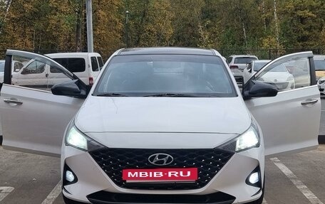 Hyundai Solaris II рестайлинг, 2020 год, 1 650 000 рублей, 3 фотография