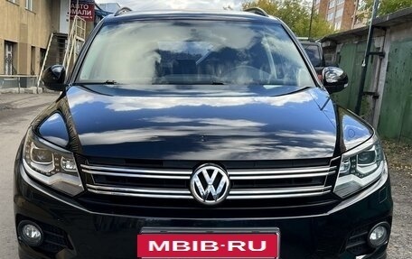 Volkswagen Tiguan I, 2015 год, 1 830 000 рублей, 3 фотография