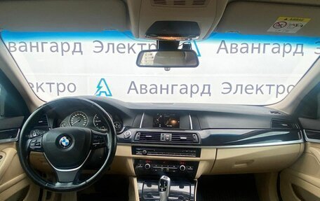 BMW 5 серия, 2014 год, 2 300 000 рублей, 16 фотография