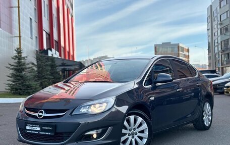 Opel Astra J, 2013 год, 880 000 рублей, 1 фотография