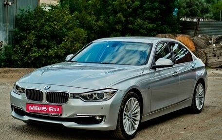 BMW 3 серия, 2012 год, 1 850 000 рублей, 2 фотография