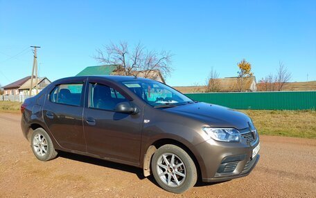 Renault Logan II, 2019 год, 1 210 000 рублей, 2 фотография