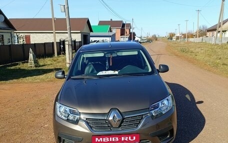 Renault Logan II, 2019 год, 1 210 000 рублей, 3 фотография