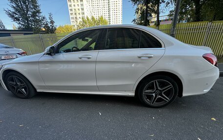 Mercedes-Benz C-Класс, 2019 год, 3 100 000 рублей, 3 фотография