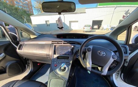 Toyota Prius, 2013 год, 1 450 000 рублей, 7 фотография