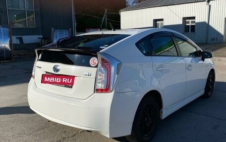 Toyota Prius, 2013 год, 1 450 000 рублей, 4 фотография