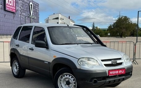 Chevrolet Niva I рестайлинг, 2009 год, 537 000 рублей, 1 фотография