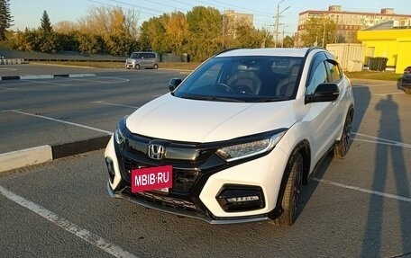 Honda Vezel, 2020 год, 2 800 000 рублей, 2 фотография