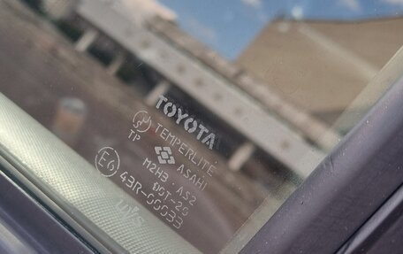 Toyota Ist II, 2002 год, 665 000 рублей, 32 фотография