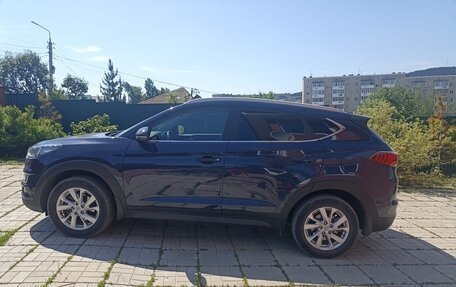 Hyundai Tucson III, 2018 год, 2 380 000 рублей, 2 фотография