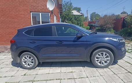 Hyundai Tucson III, 2018 год, 2 380 000 рублей, 4 фотография