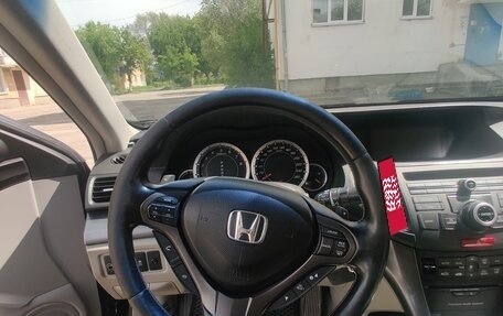 Honda Accord VIII рестайлинг, 2012 год, 1 350 000 рублей, 14 фотография