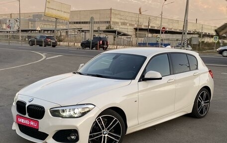 BMW 1 серия, 2019 год, 2 450 000 рублей, 1 фотография