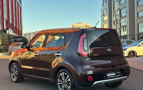 KIA Soul II рестайлинг, 2017 год, 1 400 000 рублей, 9 фотография