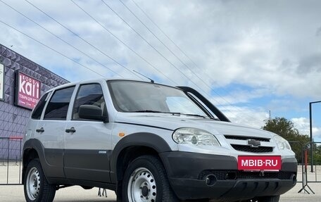 Chevrolet Niva I рестайлинг, 2009 год, 537 000 рублей, 6 фотография