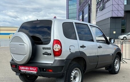 Chevrolet Niva I рестайлинг, 2009 год, 537 000 рублей, 23 фотография