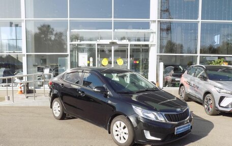 KIA Rio III рестайлинг, 2013 год, 867 000 рублей, 3 фотография