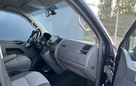 Volkswagen Caravelle T5, 2012 год, 2 430 000 рублей, 11 фотография