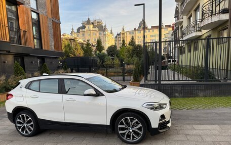 BMW X2, 2018 год, 2 500 000 рублей, 4 фотография