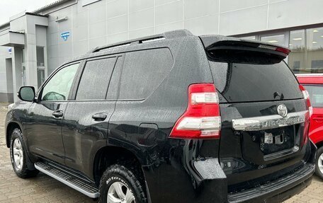 Toyota Land Cruiser Prado 150 рестайлинг 2, 2016 год, 3 875 000 рублей, 6 фотография