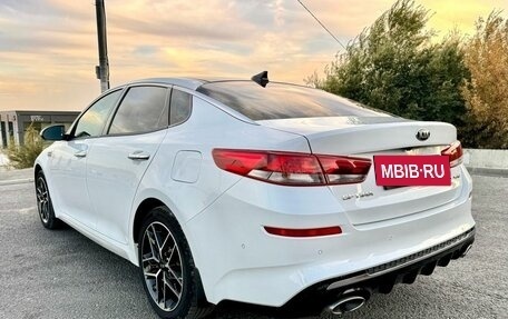 KIA Optima IV, 2018 год, 2 600 000 рублей, 11 фотография