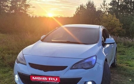 Opel Astra J, 2012 год, 750 000 рублей, 2 фотография