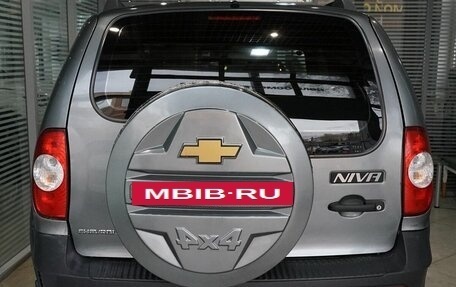 Chevrolet Niva I рестайлинг, 2014 год, 585 000 рублей, 3 фотография