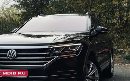 Volkswagen Touareg III, 2018 год, 5 700 000 рублей, 3 фотография