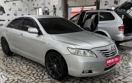 Toyota Camry, 2007 год, 999 999 рублей, 6 фотография