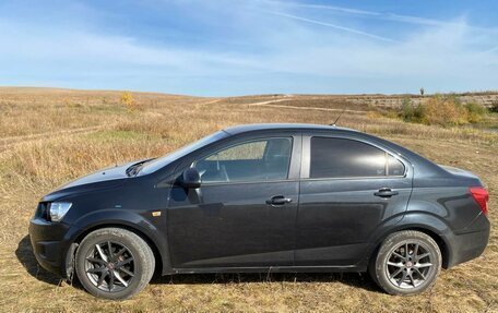 Chevrolet Aveo III, 2012 год, 700 000 рублей, 2 фотография