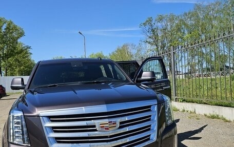 Cadillac Escalade IV, 2015 год, 4 950 000 рублей, 2 фотография