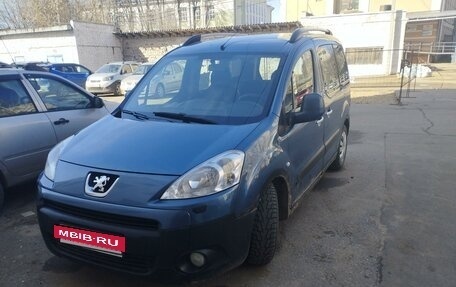 Peugeot Partner II рестайлинг 2, 2010 год, 555 000 рублей, 3 фотография