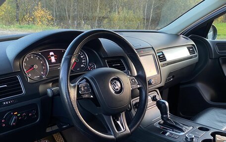 Volkswagen Touareg III, 2010 год, 1 690 000 рублей, 13 фотография