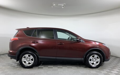 Toyota RAV4, 2018 год, 2 370 000 рублей, 4 фотография