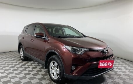 Toyota RAV4, 2018 год, 2 370 000 рублей, 3 фотография