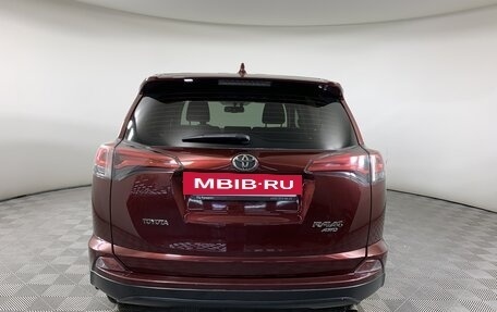 Toyota RAV4, 2018 год, 2 370 000 рублей, 6 фотография