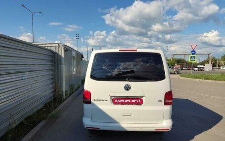 Volkswagen Caravelle T5, 2013 год, 1 400 000 рублей, 1 фотография