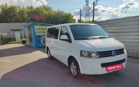 Volkswagen Caravelle T5, 2013 год, 1 400 000 рублей, 3 фотография