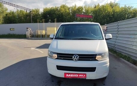 Volkswagen Caravelle T5, 2013 год, 1 400 000 рублей, 4 фотография