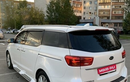 KIA Carnival III, 2019 год, 3 550 000 рублей, 31 фотография