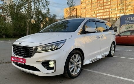 KIA Carnival III, 2019 год, 3 550 000 рублей, 29 фотография