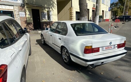 BMW 5 серия, 1989 год, 390 000 рублей, 3 фотография