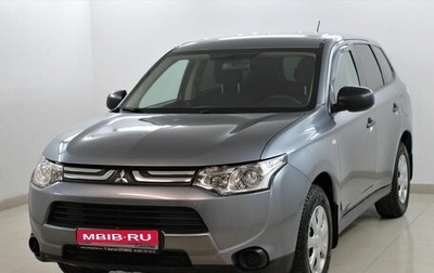 Mitsubishi Outlander III рестайлинг 3, 2013 год, 1 305 000 рублей, 1 фотография