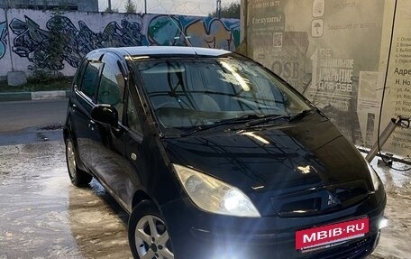 Mitsubishi Colt VI рестайлинг, 2002 год, 309 000 рублей, 2 фотография