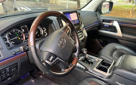 Toyota Land Cruiser 200, 2019 год, 7 170 000 рублей, 6 фотография