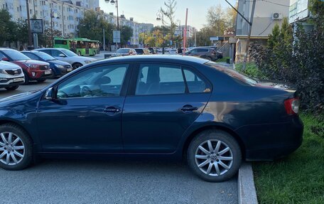 Volkswagen Jetta VI, 2008 год, 850 000 рублей, 3 фотография