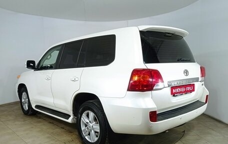 Toyota Land Cruiser 200, 2015 год, 3 700 000 рублей, 7 фотография