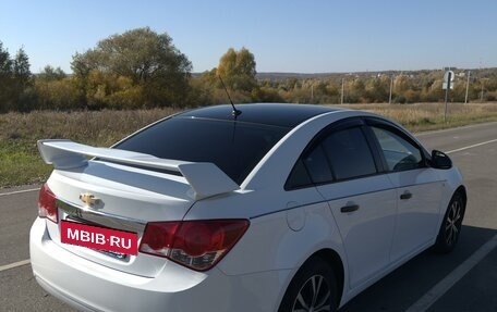 Chevrolet Cruze II, 2011 год, 900 000 рублей, 6 фотография