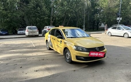 Volkswagen Polo VI (EU Market), 2017 год, 600 000 рублей, 4 фотография